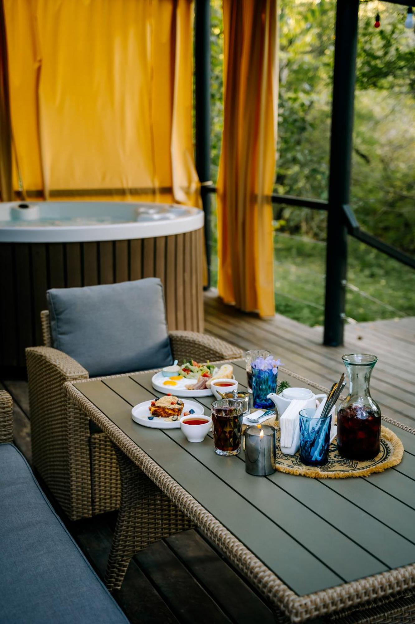 Gipsy Village Park Hotel Asureti Zewnętrze zdjęcie