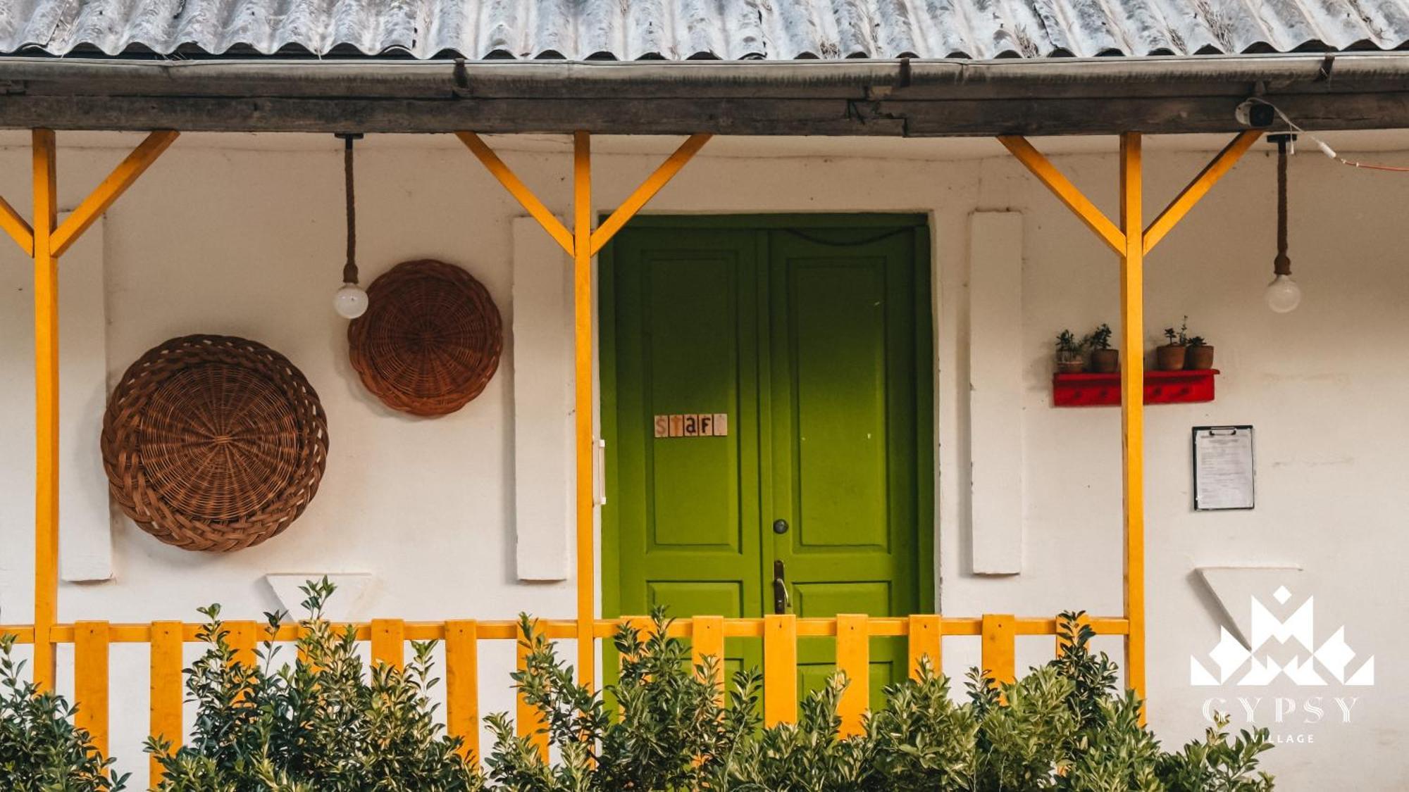 Gipsy Village Park Hotel Asureti Zewnętrze zdjęcie