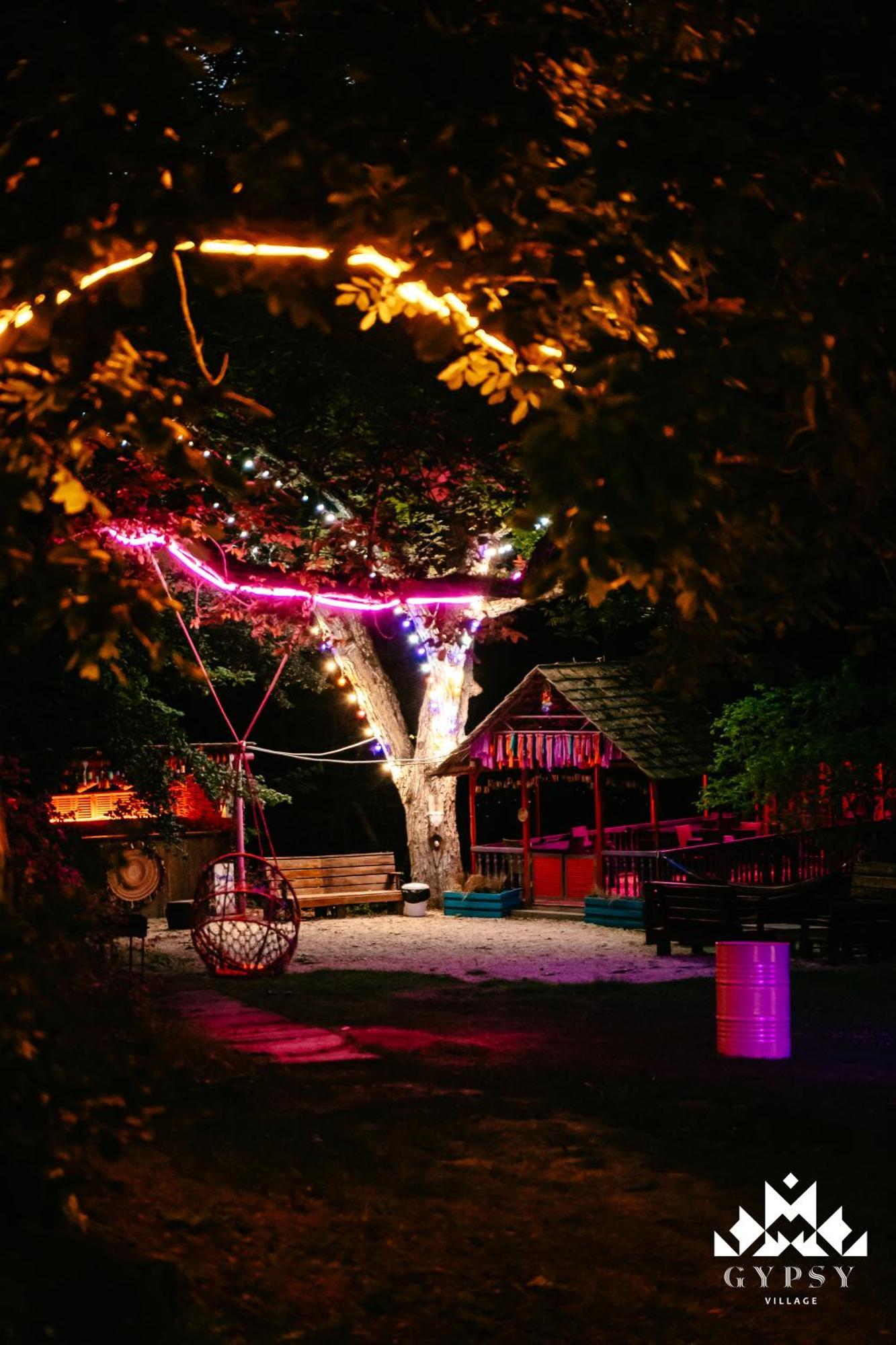 Gipsy Village Park Hotel Asureti Zewnętrze zdjęcie
