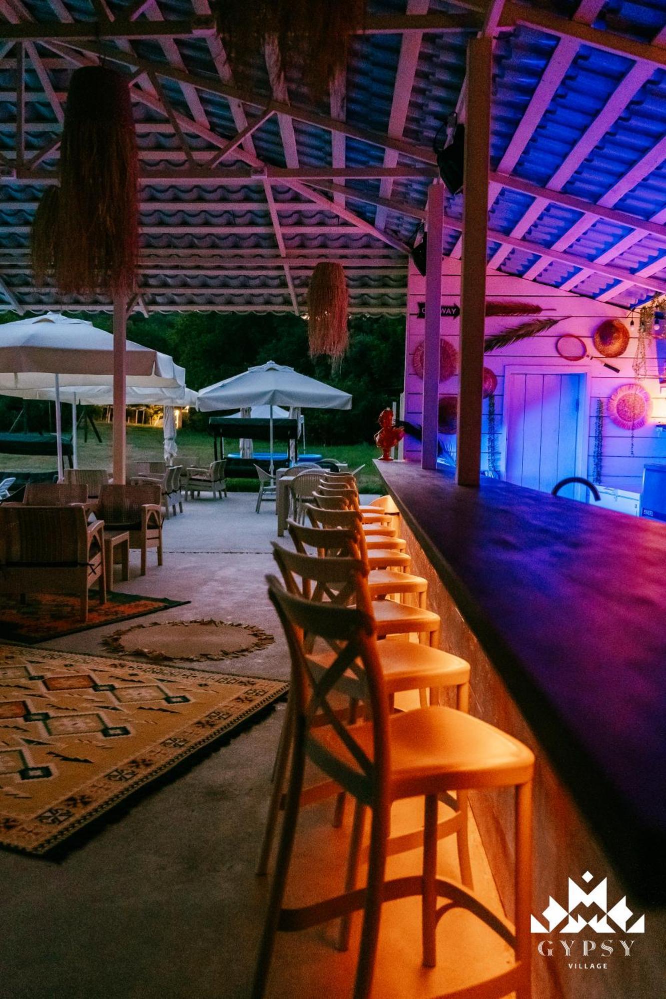 Gipsy Village Park Hotel Asureti Zewnętrze zdjęcie