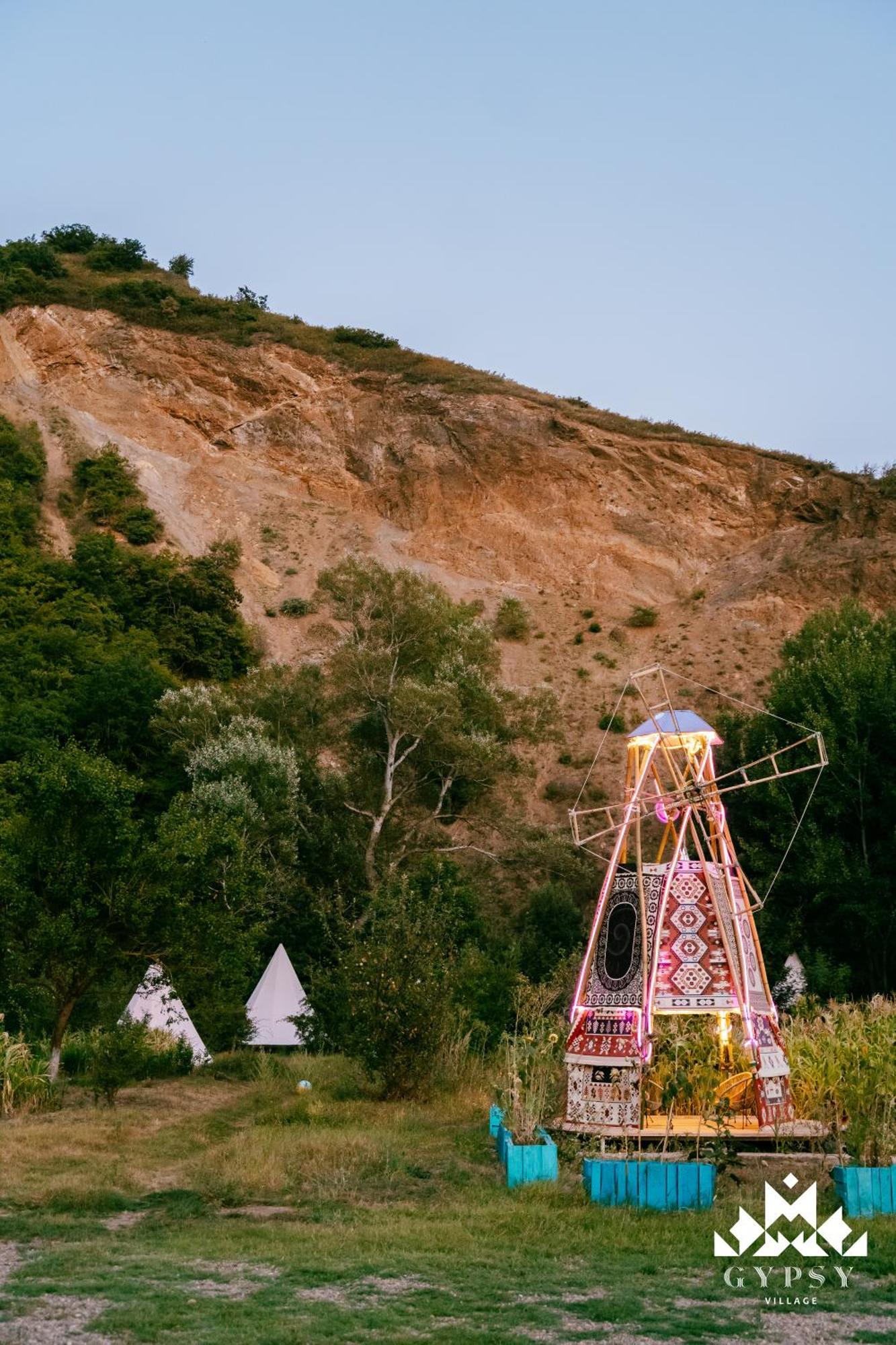 Gipsy Village Park Hotel Asureti Zewnętrze zdjęcie